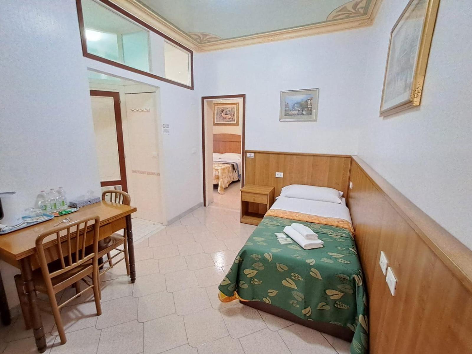 Nahid Accommodation Rom Eksteriør billede